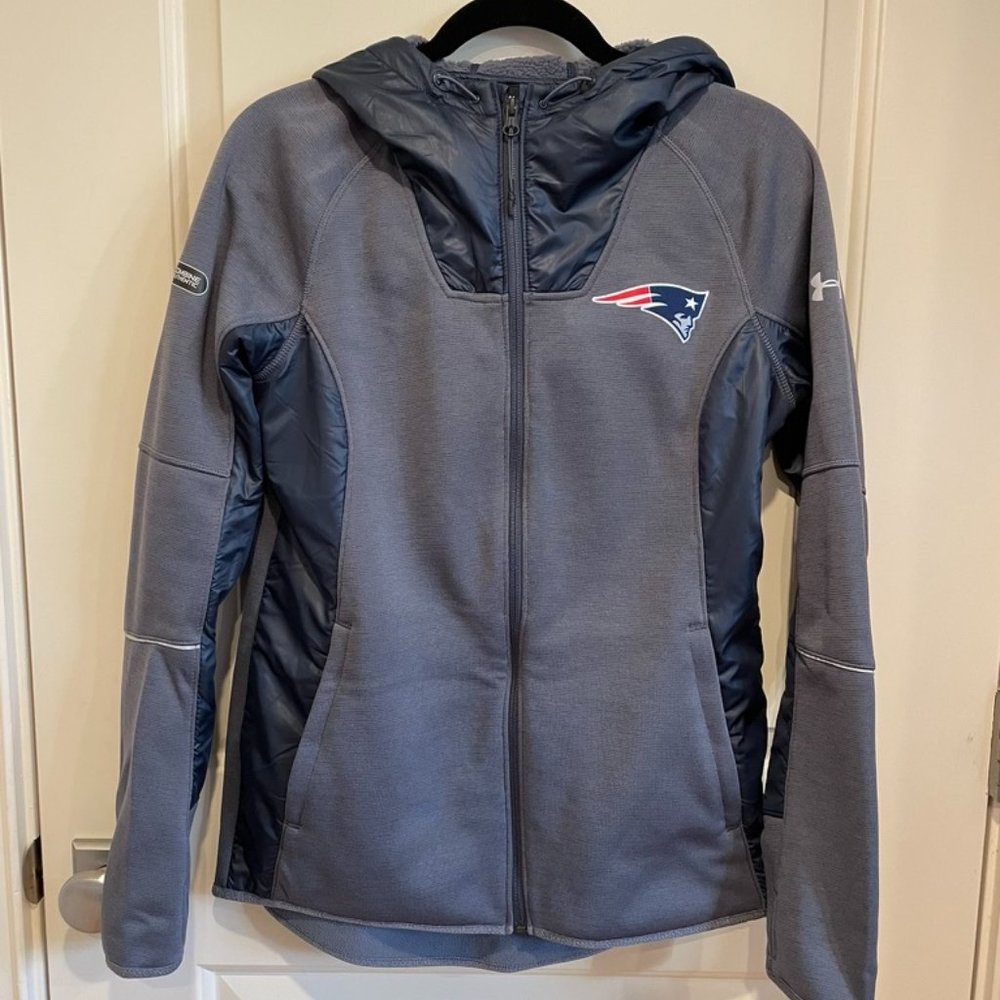 Under Armour Cold Gear Hooded -- New England Patriots